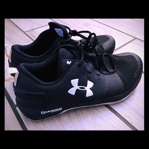 Mens Under Armour Charged Black shoes